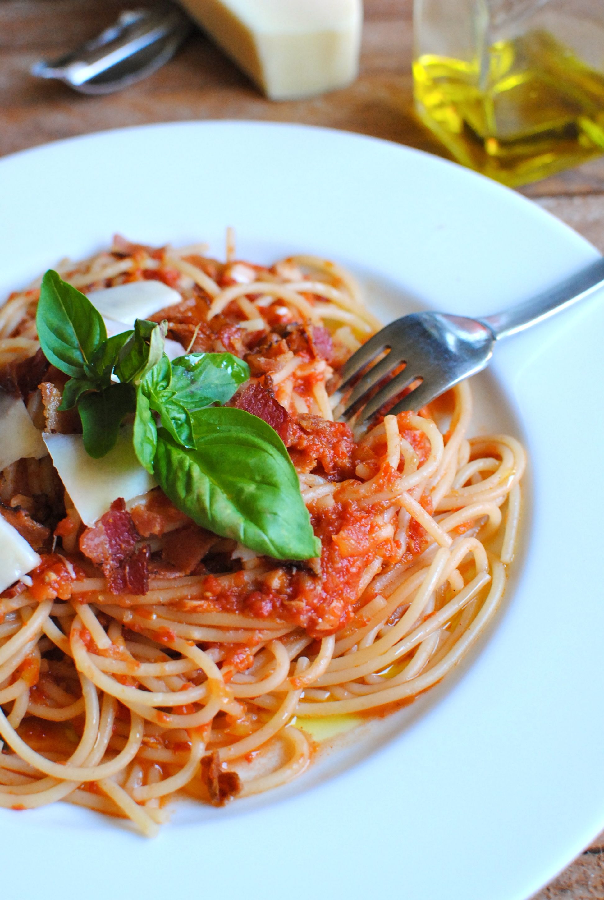 Quick Spaghetti with a Fresh Tomato Sauce | Bev Cooks
