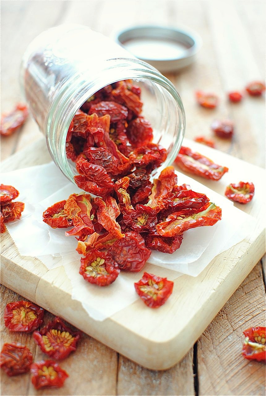Dehydrating Tomatoes 101: Cooks