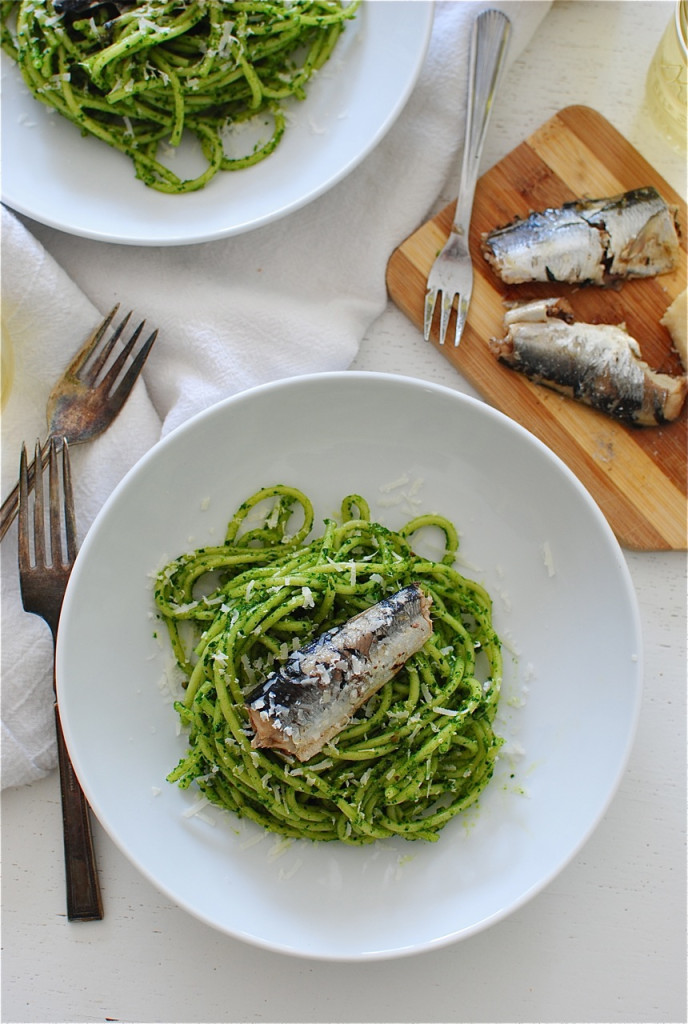 Bucatini Pasta with Kale Pesto and Sardines / Bev Cooks