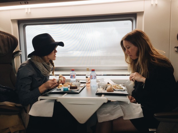 The Girl on the (Eurostar) Train / Bev Cooks
