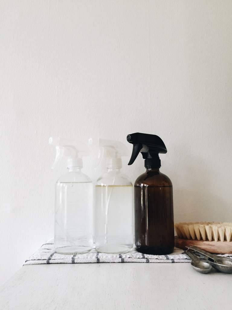 DIY: Spray Cleaners and Room Spray Using Essential Oils / Bev Cooks