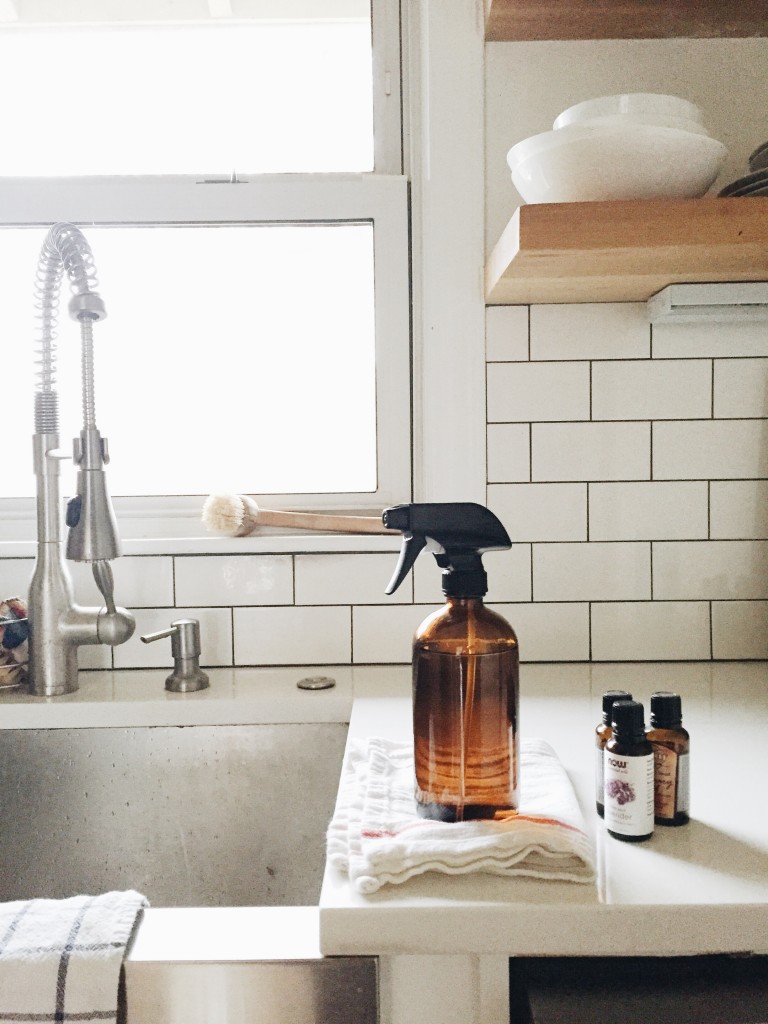 DIY: Spray Cleaners and Room Spray Using Essential Oils / Bev Cooks