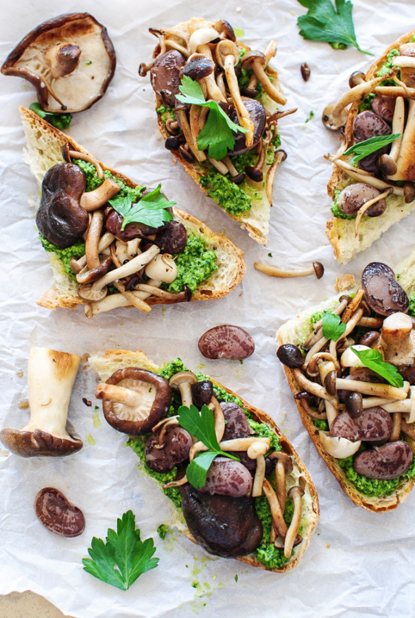 Wild Mushroom and Christmas Bean Crostini / Bev Cooks