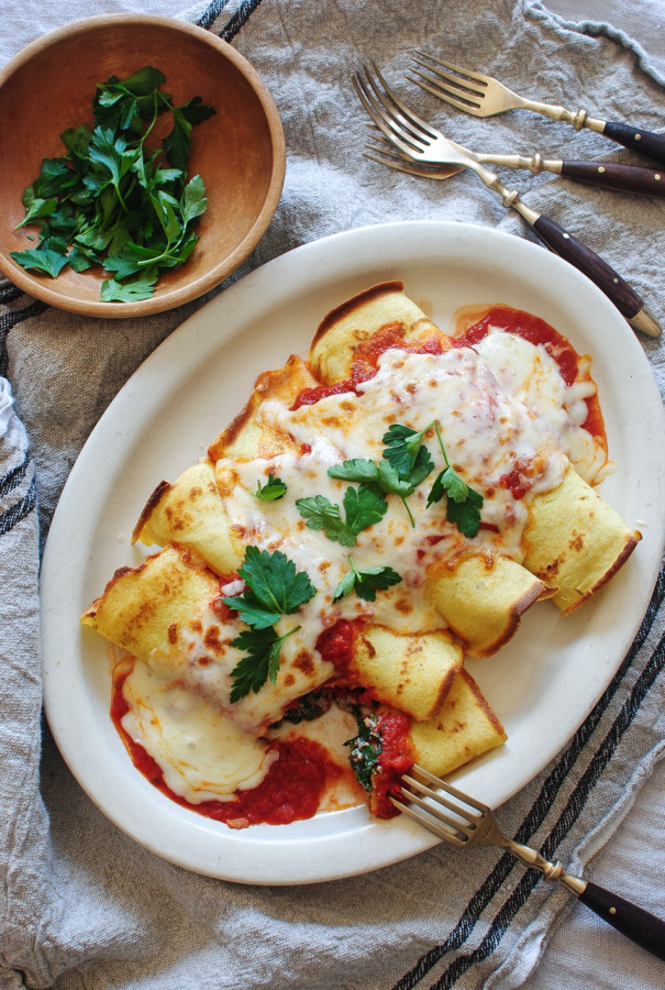 Spinach, Mushroom and Ricotta Crepes / Bev Cooks