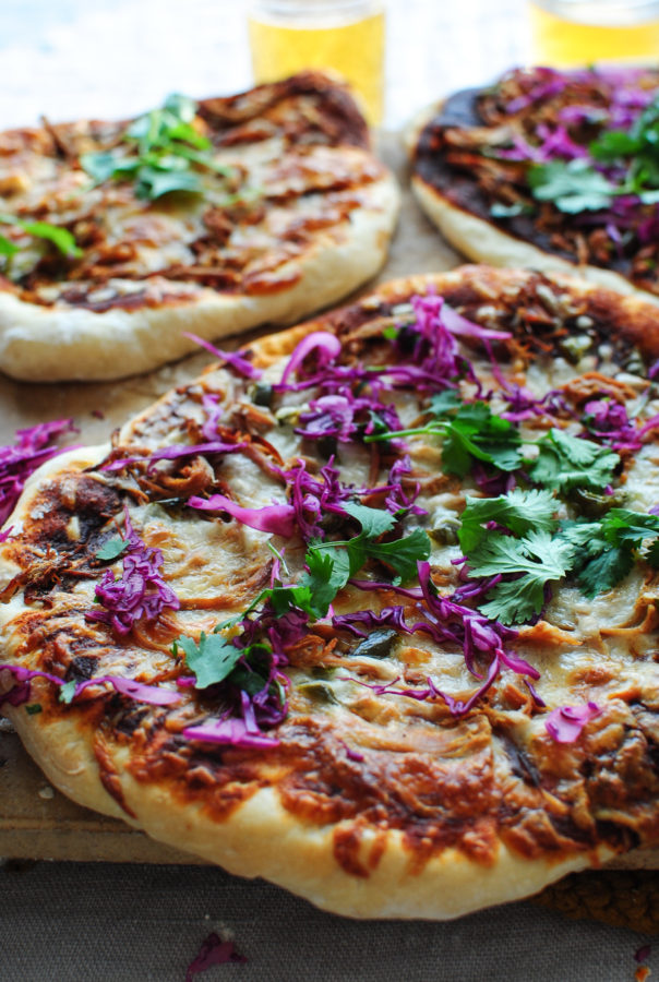 BBQ Pulled Pork Pizza / Bev Cooks