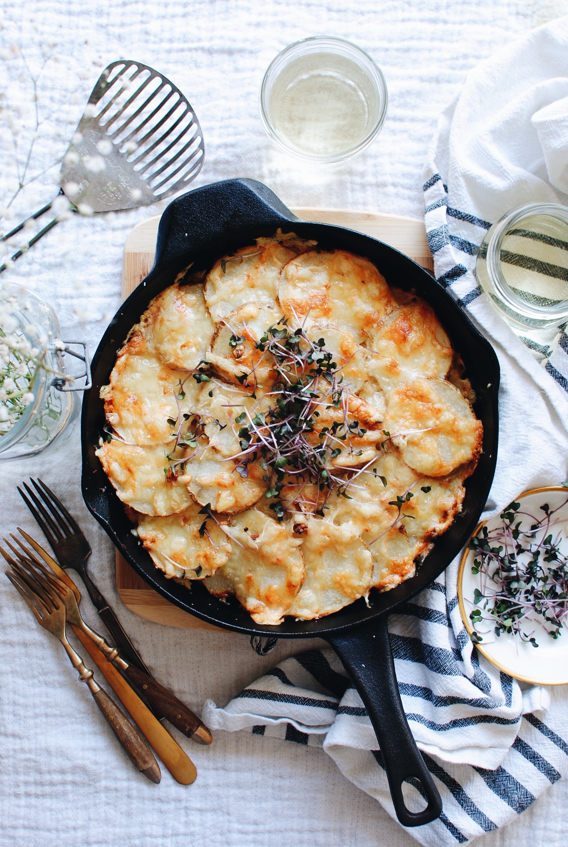 Cheesy Skillet Potatoes / Bev Cooks