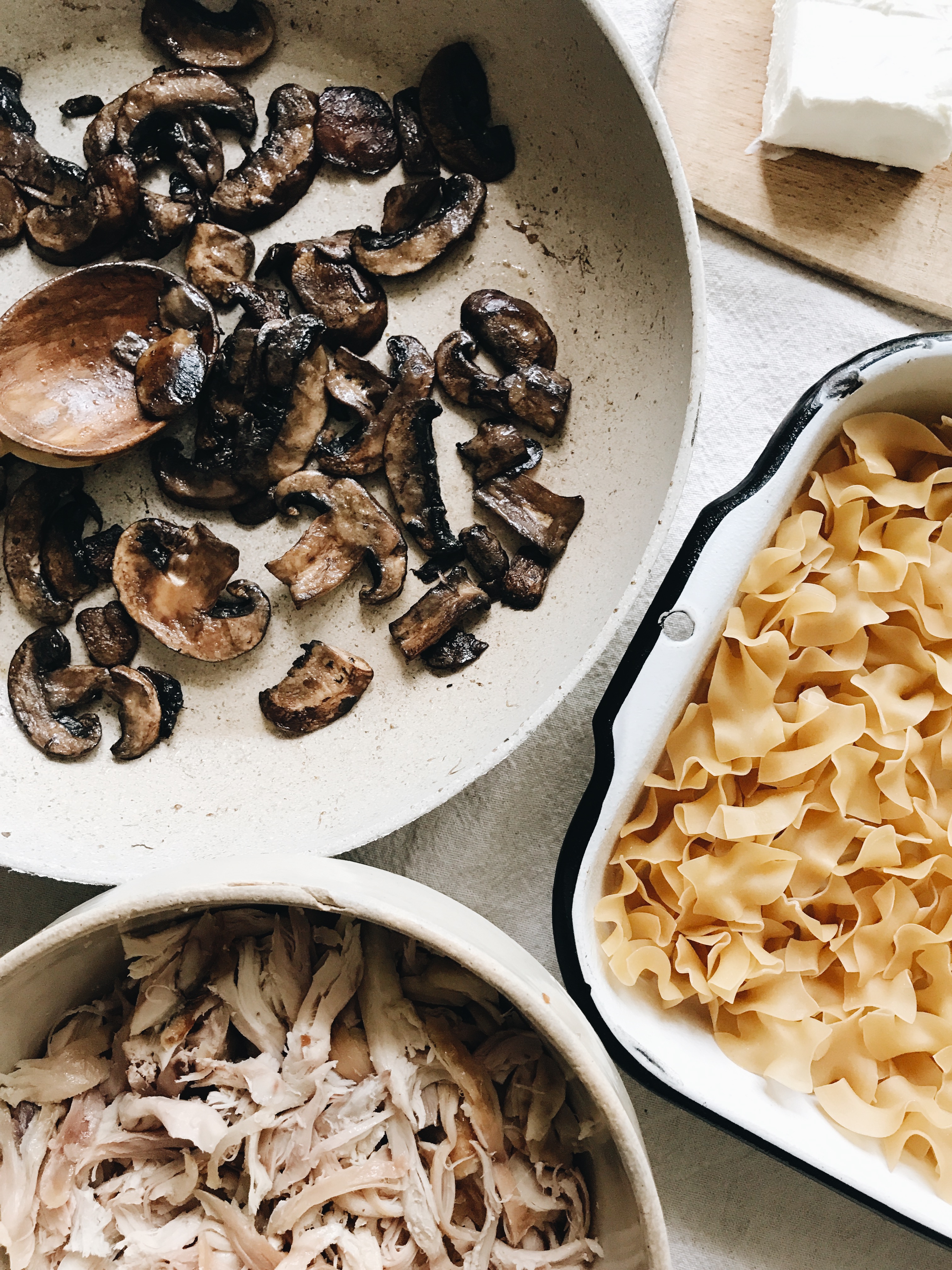 Chicken and Mushroom Noodle Casserole / Bev Cooks