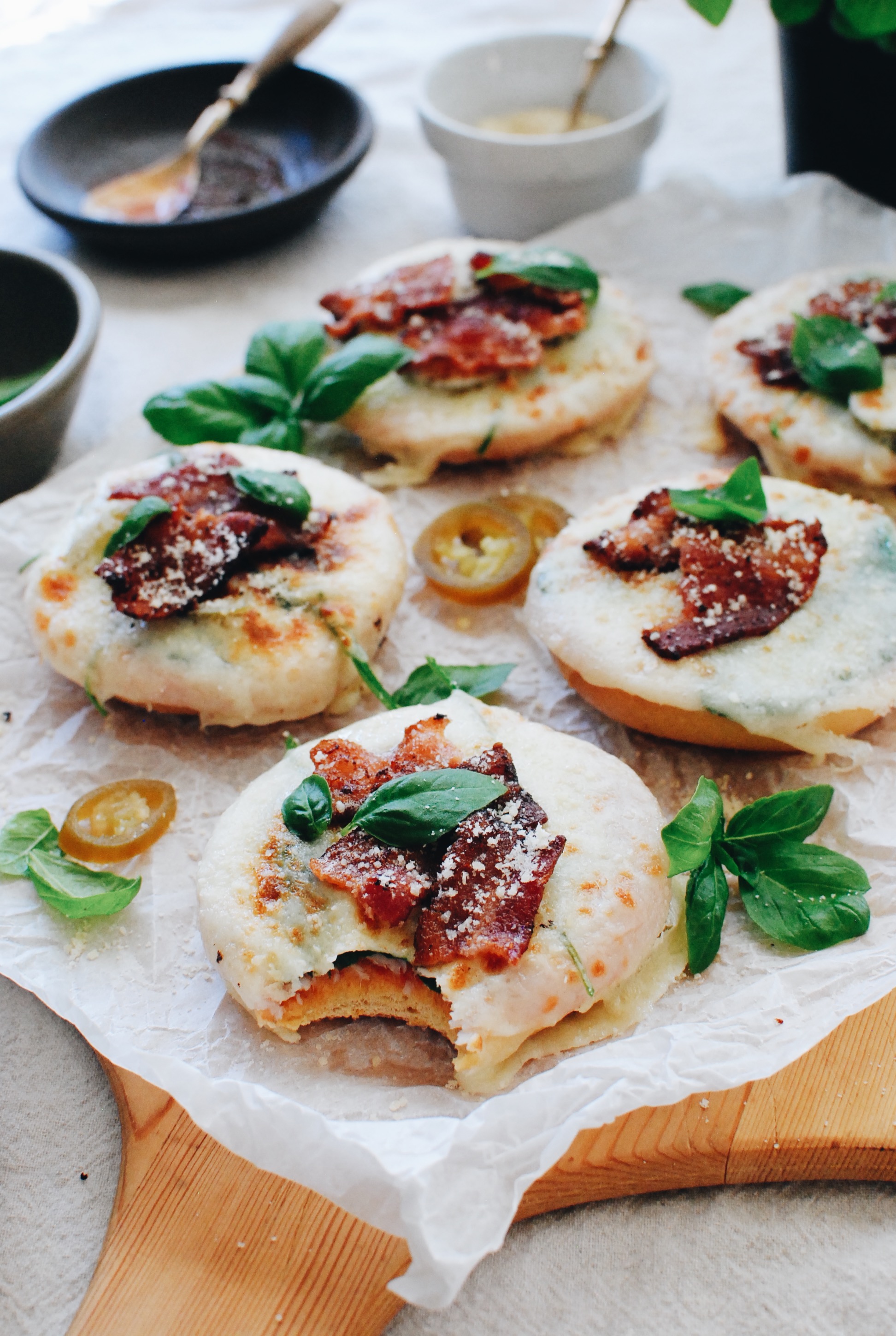 Bagel Pizza Snacks / Bev Cooks