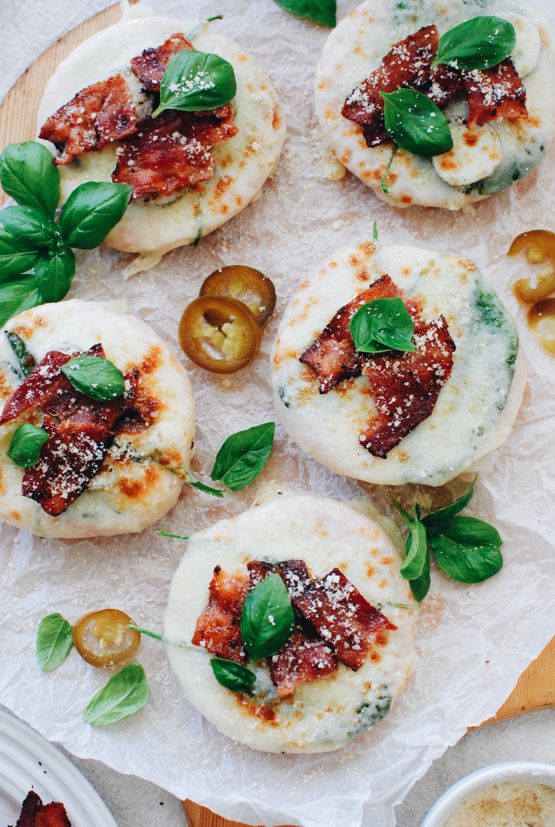 Bagel Pizza Snacks / Bev Cooks