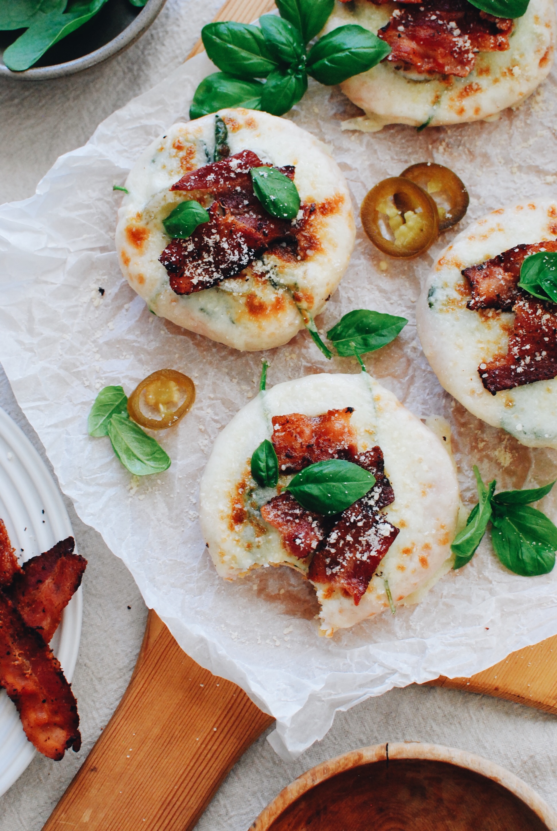 Bagel Pizza Snacks / Bev Cooks