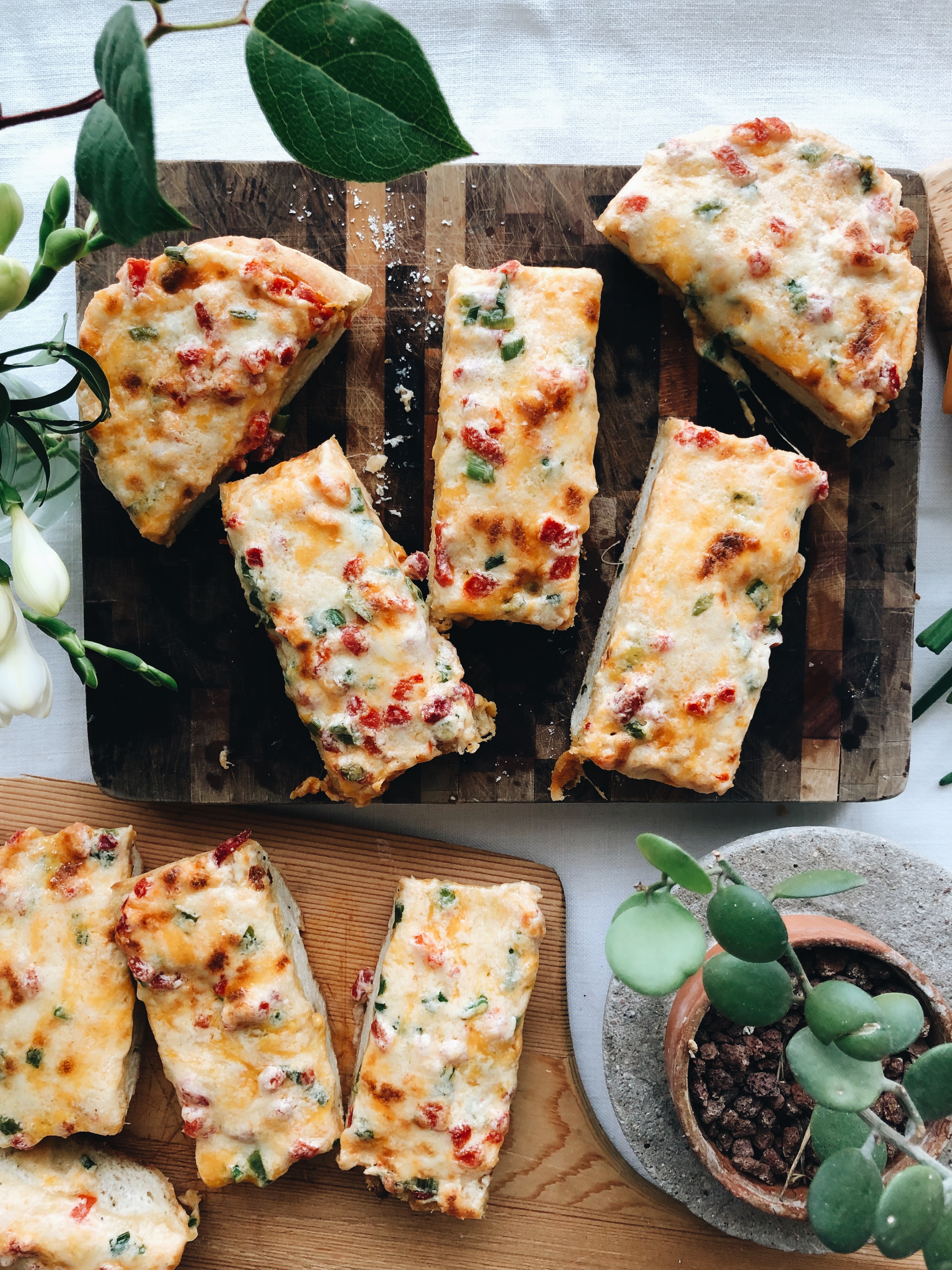 cheesy garlic bread