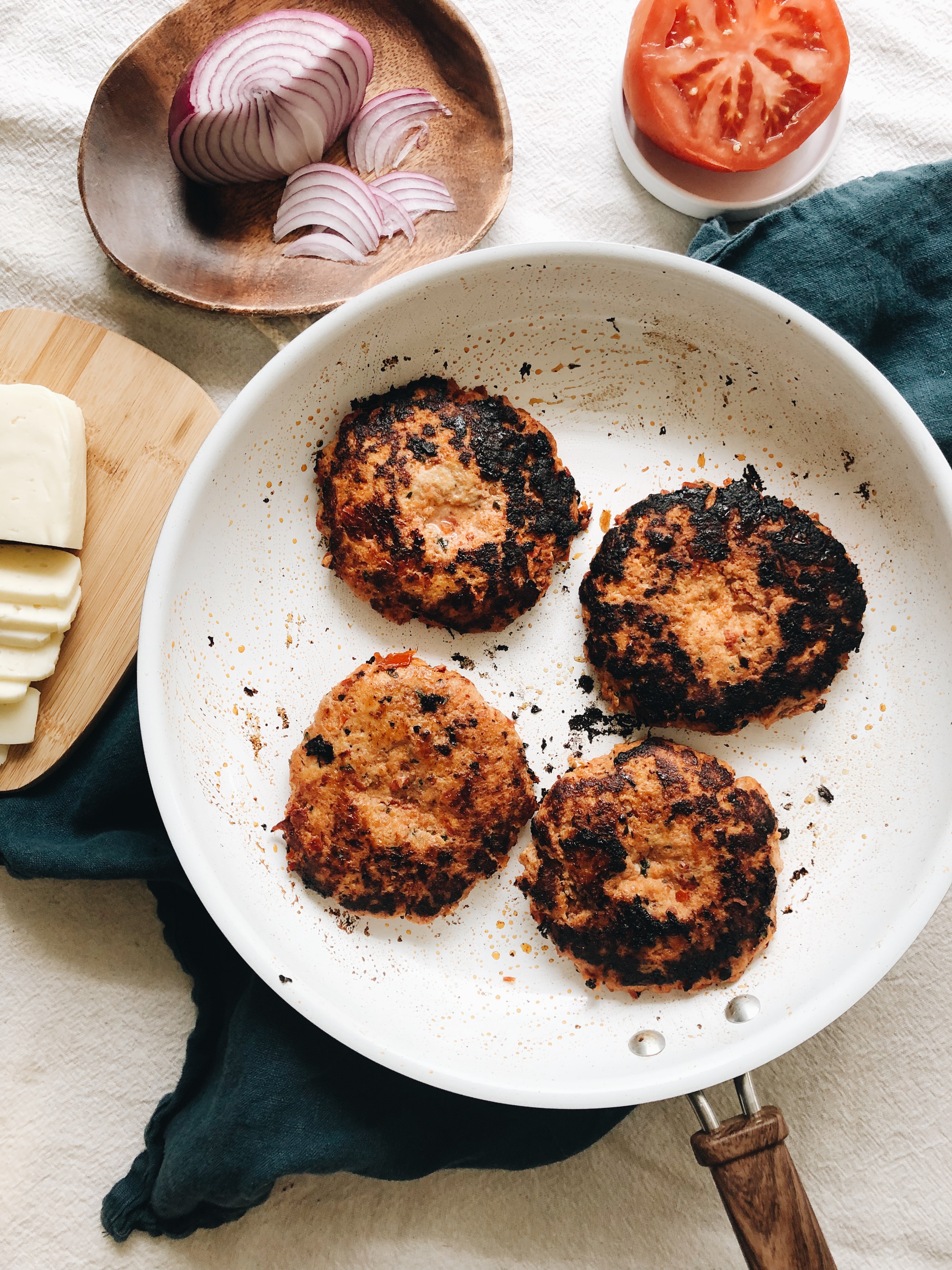 Sundried Tomato Chicken Burgers / Bev Cooks