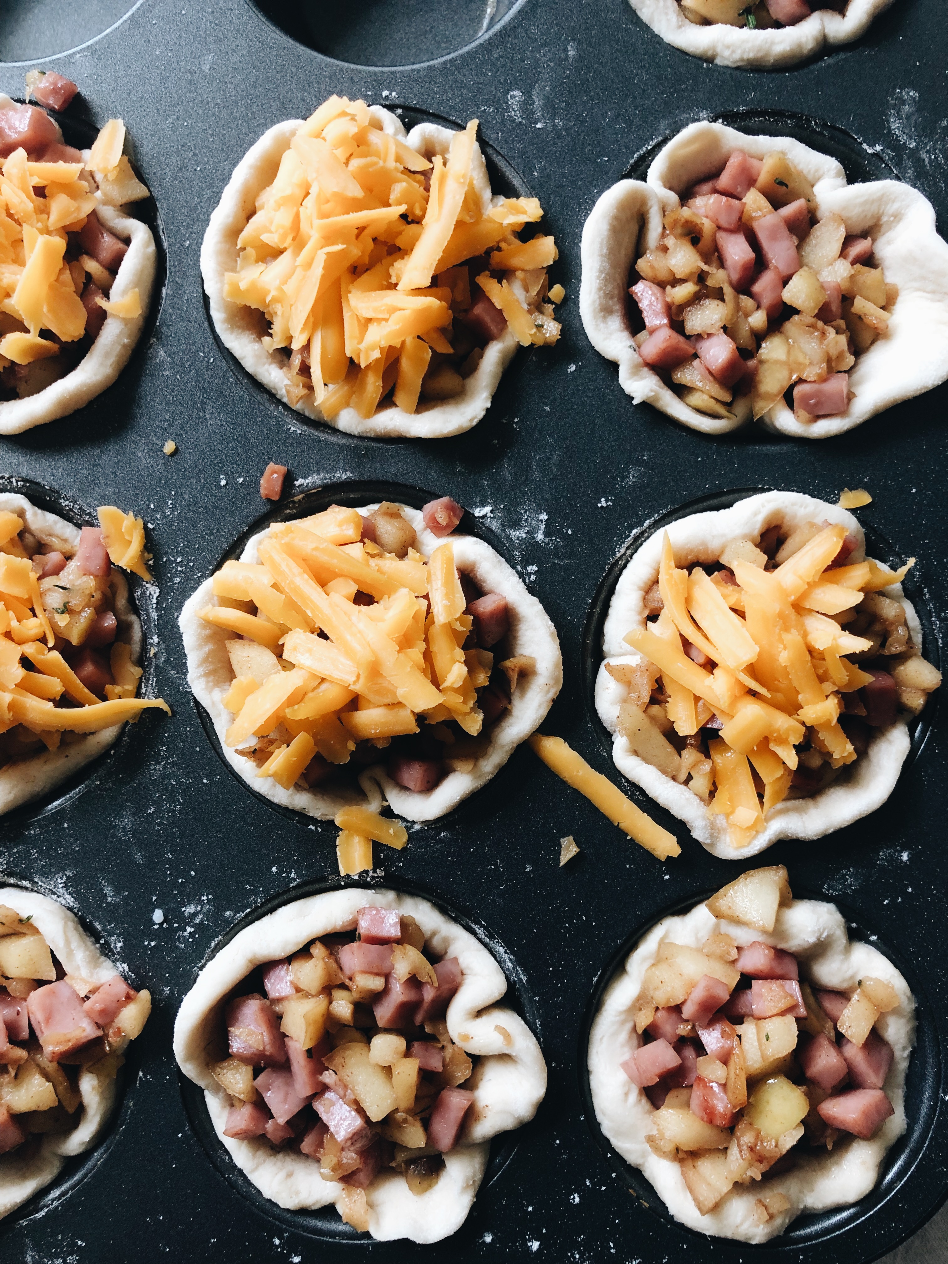 Apple, Ham and Cheddar Biscuit Cups / Bev Cooks