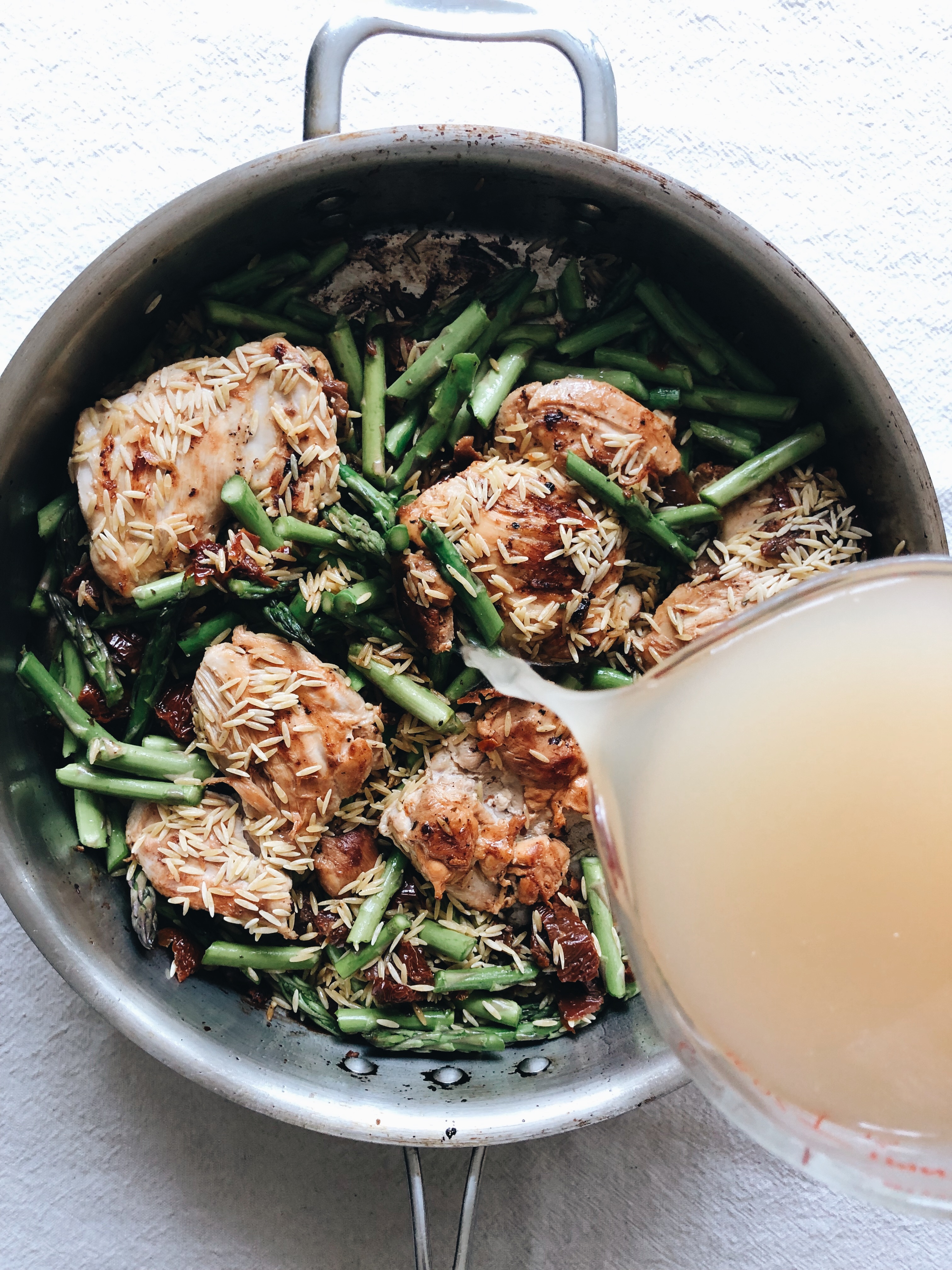 One-Pan Orzo with Chicken, Asparagus and Sundried Tomatoes / Bev Cooks