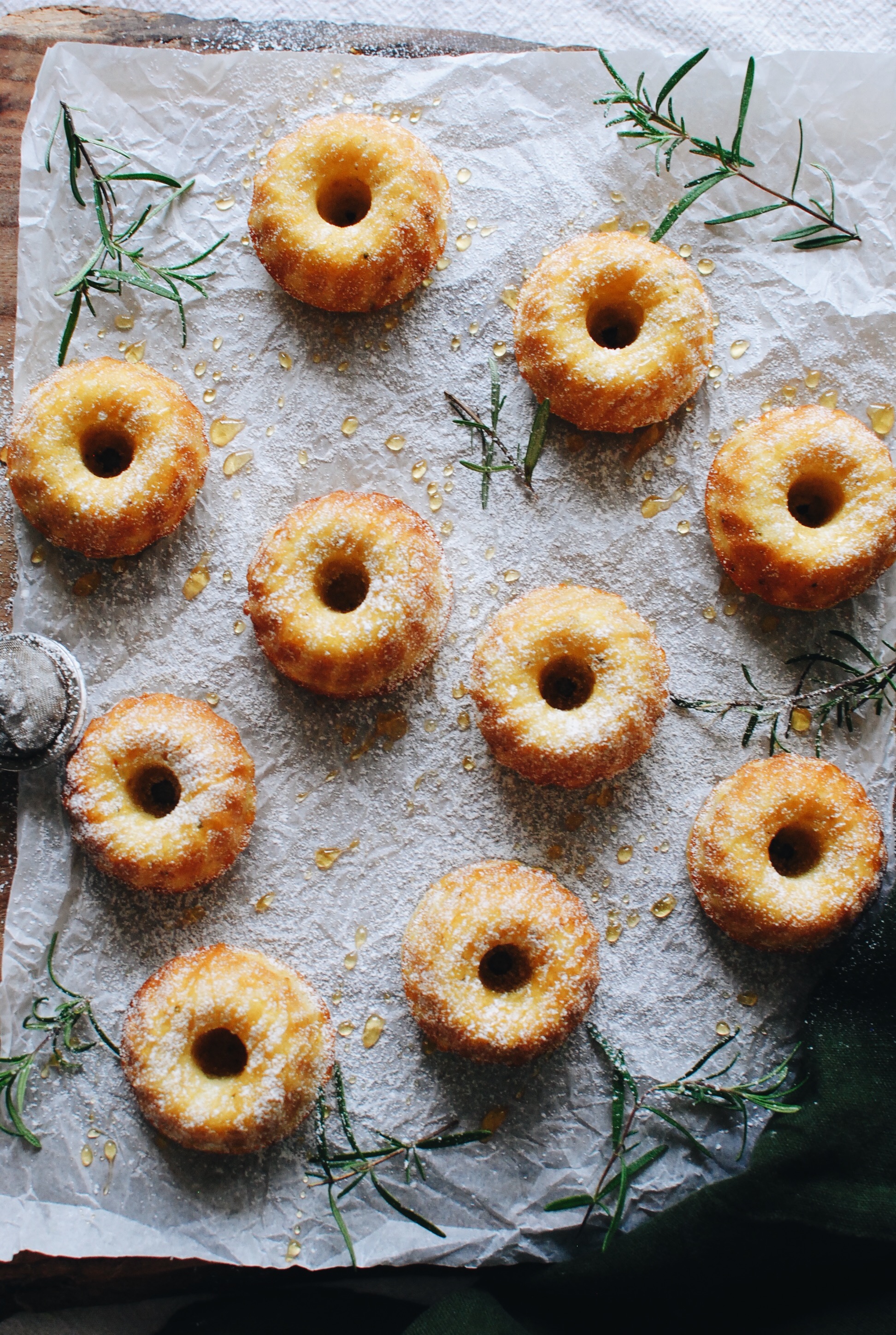 Old Fashioned Mini Bundt Cakes