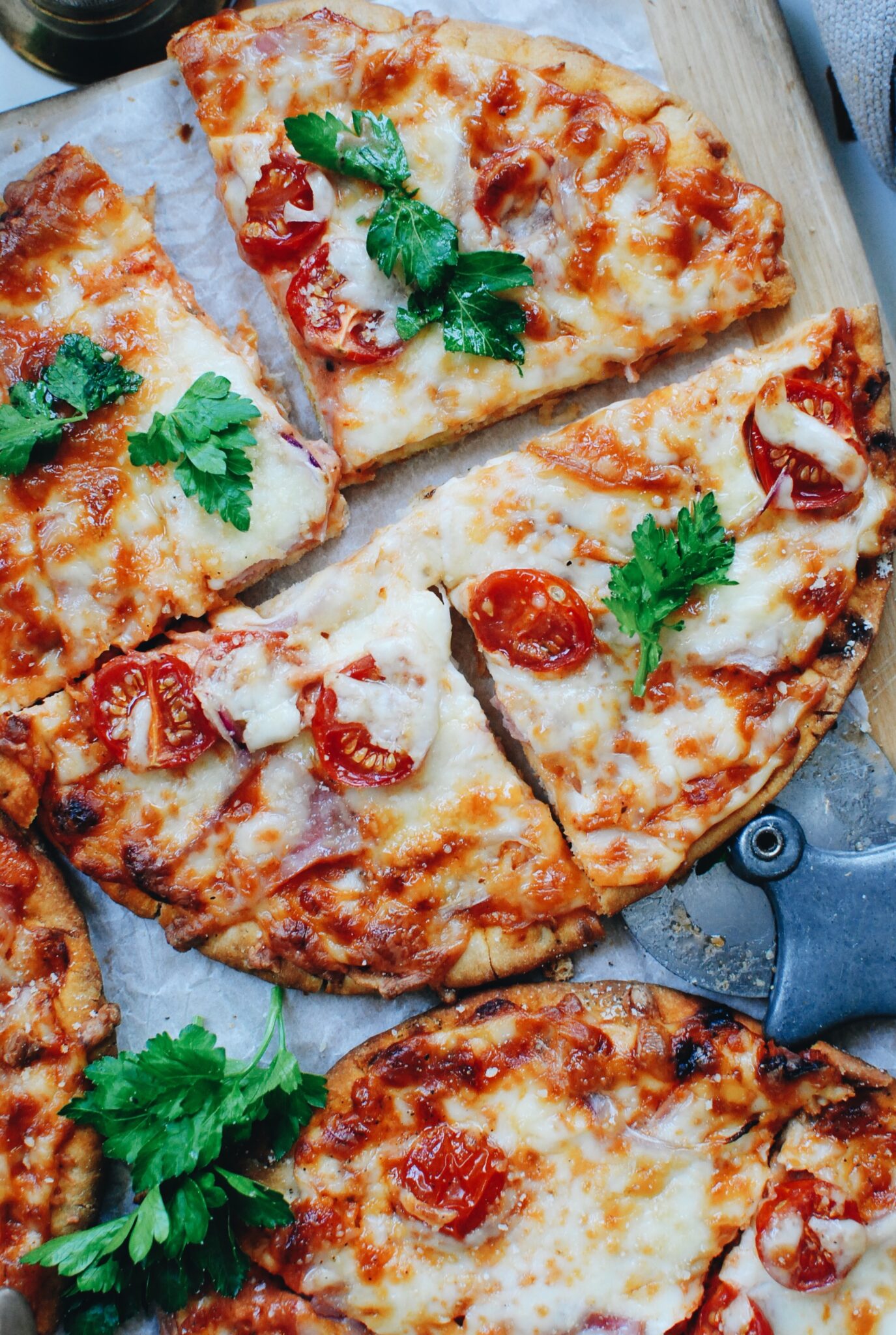 Flatbread Ranch Pizzas with Canadian Bacon and Tomatoes - Bev Cooks