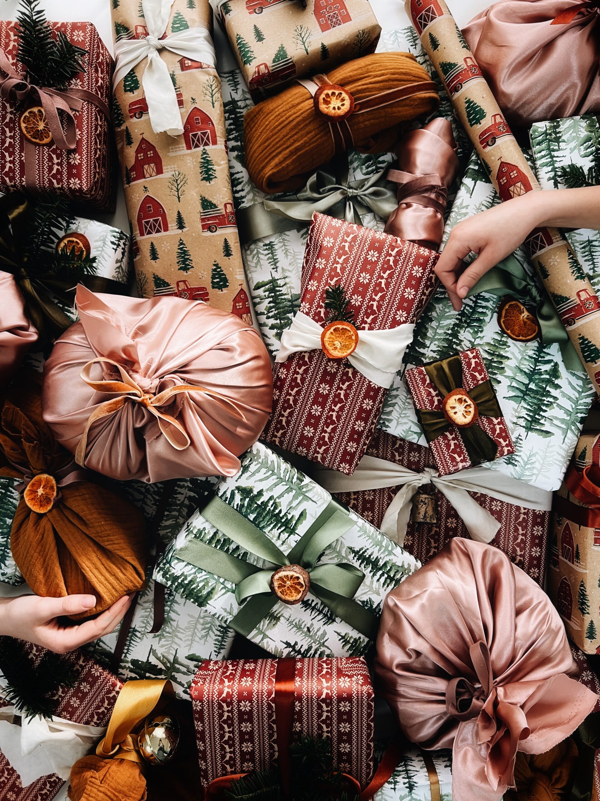 Christmas Wrapping Paper & Pattern Styles