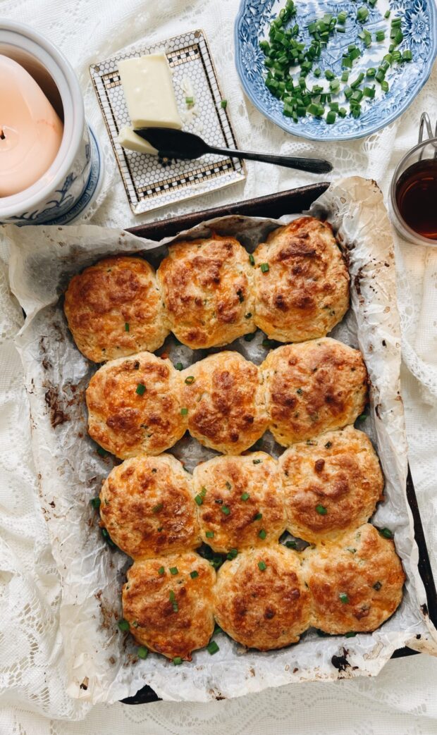Cheddar and Chive Biscuits / Bev Cooks