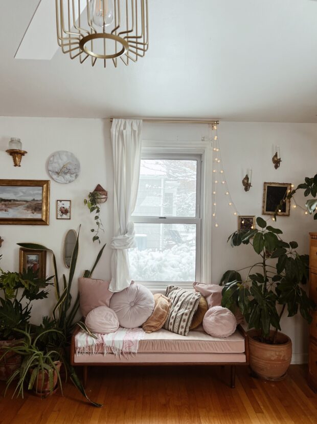 cozy bedroom / bev cooks