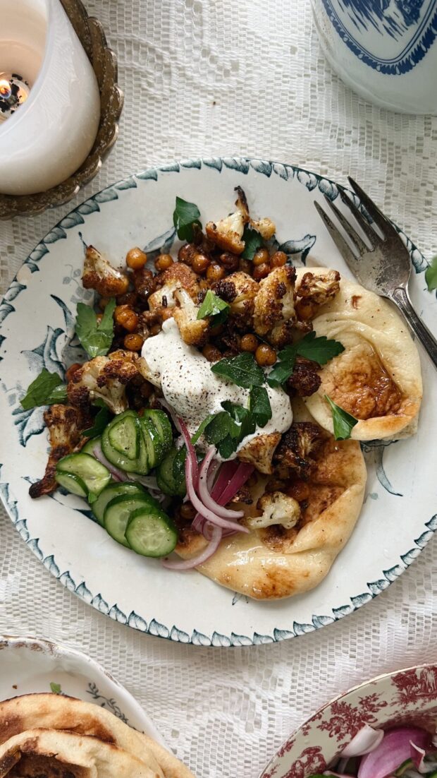 Roasted Cauliflower and Chickpea Pita Plates / Bev Cooks