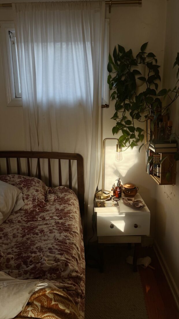 moody bedroom corner / bev cooks