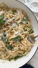 Lemon Spaghetti with Peas and Mint / Bev Cooks